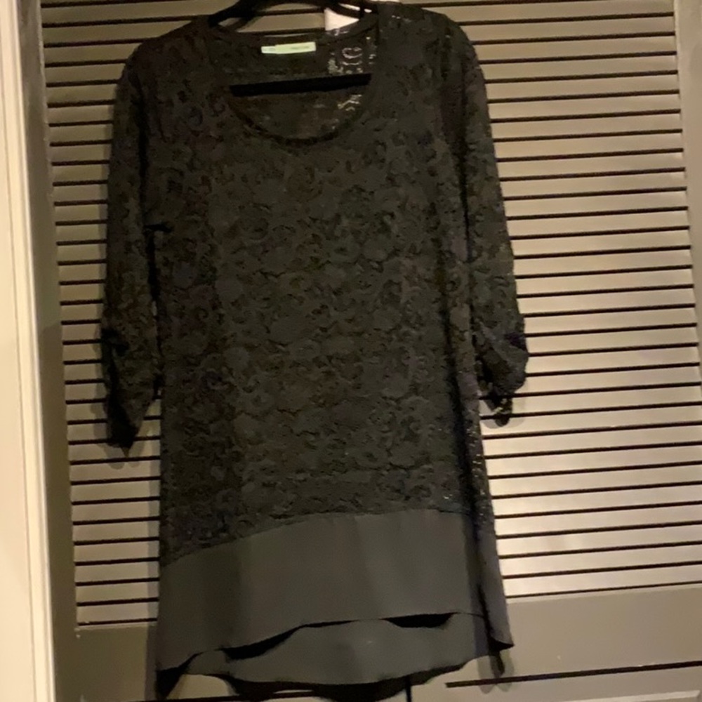 Lace tunic - Picture 2 of 3
